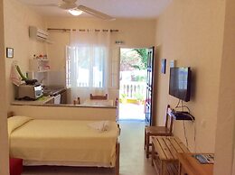 Almyra Apartments & Studios