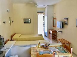 Almyra Apartments & Studios