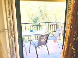 Almyra Apartments & Studios