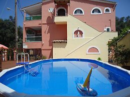 Almyra Apartments & Studios