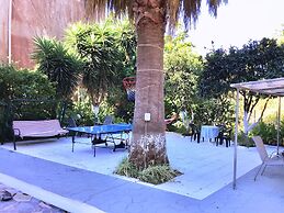 Almyra Apartments & Studios