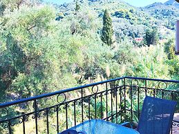 Almyra Apartments & Studios