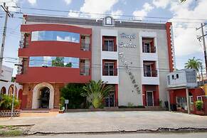 Hotel Suites Flamboyanes