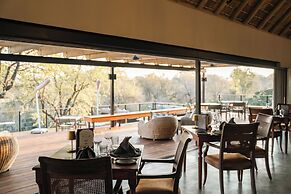 Simbambili Game Lodge