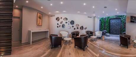 Hotel Zenith