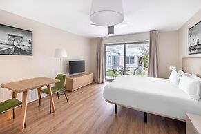 Royal Regency Paris Vincennes