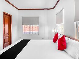 Monte Salerno Hotel & Suites