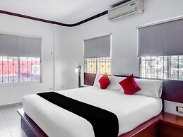 Monte Salerno Hotel & Suites