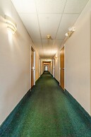 HomeTown Inn By OYO Texhoma, OK