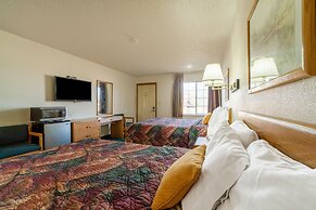 HomeTown Inn By OYO Texhoma, OK