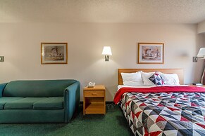 HomeTown Inn By OYO Texhoma, OK