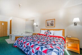 HomeTown Inn By OYO Texhoma, OK