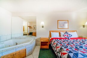 HomeTown Inn By OYO Texhoma, OK