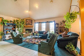 HomeTown Inn By OYO Texhoma, OK