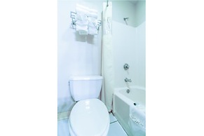 HomeTown Inn By OYO Texhoma, OK