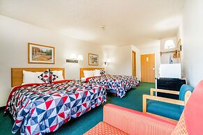 HomeTown Inn By OYO Texhoma, OK