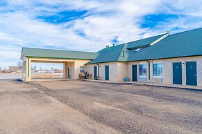 HomeTown Inn By OYO Texhoma, OK