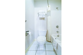 HomeTown Inn By OYO Texhoma, OK