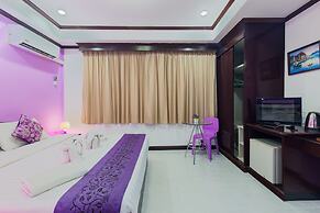 Hotel Grand Orchid Inn