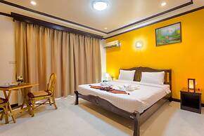 Hotel Grand Orchid Inn