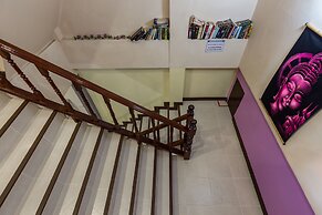 Hotel Grand Orchid Inn