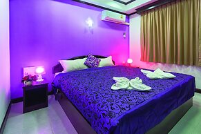 Hotel Grand Orchid Inn