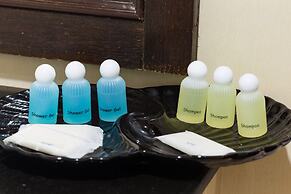 Hotel Grand Orchid Inn