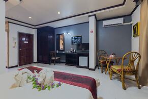 Hotel Grand Orchid Inn