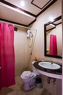 Hotel Grand Orchid Inn