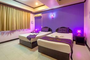 Hotel Grand Orchid Inn