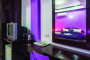 Hotel Grand Orchid Inn