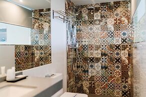 H.Boutique la Caleta bay