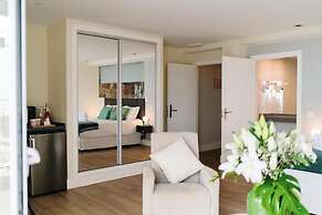 H.Boutique la Caleta bay