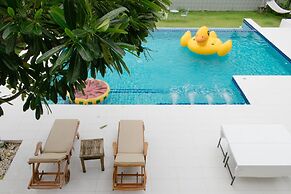 SeaRidge Hua Hin Resort & Pool Villa
