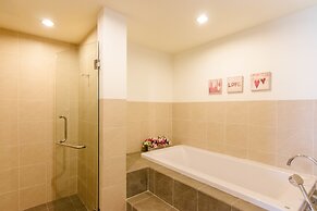 SeaRidge Hua Hin Resort & Pool Villa