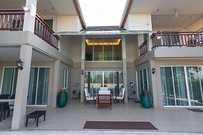 SeaRidge Hua Hin Resort & Pool Villa
