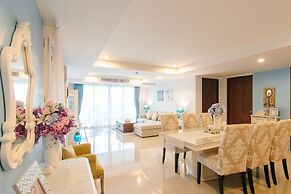 SeaRidge Hua Hin Resort & Pool Villa