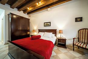 SUNce Palace Apartments with free offsite parking