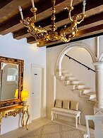 SUNce Palace Apartments with free offsite parking