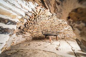 SUNce Palace Apartments with free offsite parking