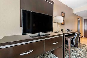 Comfort Suites Fort Lauderdale Airport South & Cruise Port
