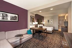 La Quinta Inn & Suites by Wyndham Chattanooga - Lookout Mtn