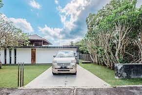 Jimbaran Balangan BeachFront Villa Nakar