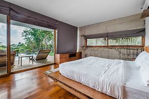 Jimbaran Balangan BeachFront Villa Nakar