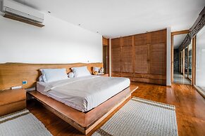 Jimbaran Balangan BeachFront Villa Nakar