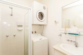 Globe Apartments