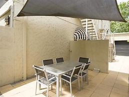 Globe Apartments