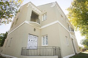 Globe Apartments