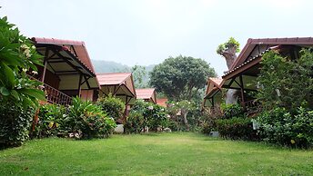 Pooltrap Village Bungalow