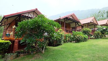 Pooltrap Village Bungalow